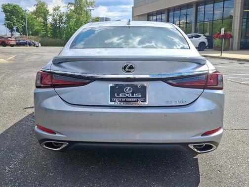 2025 Lexus ES 350 Base