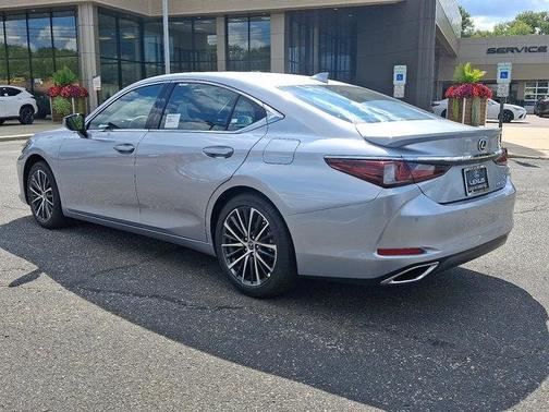 2025 Lexus ES 350 Base