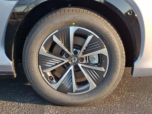 2024 Lexus RZ 450e Premium