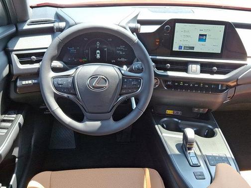 2025 Lexus UX 300h Premium