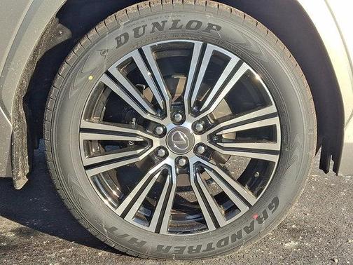 2026 Lexus LX 700h Luxury