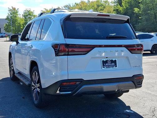 2025 Lexus LX 600 Luxury