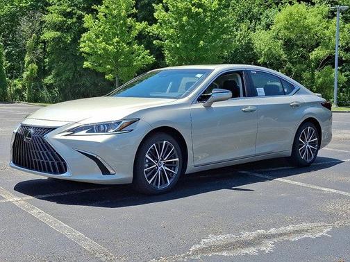 2025 Lexus ES 300h Base