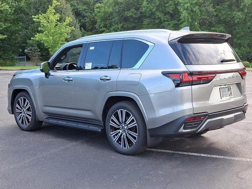 2025 Lexus LX 600 Luxury