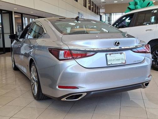 2022 Lexus ES 350 Ultra Luxury