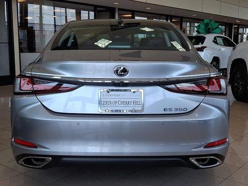 2022 Lexus ES 350 Ultra Luxury