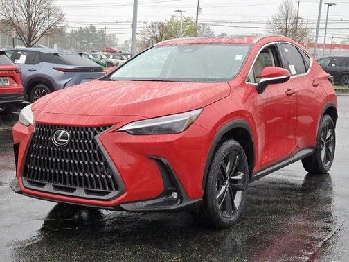 2025 Lexus NX 450h+ Luxury