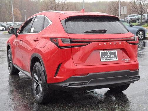 2025 Lexus NX 450h+ Luxury