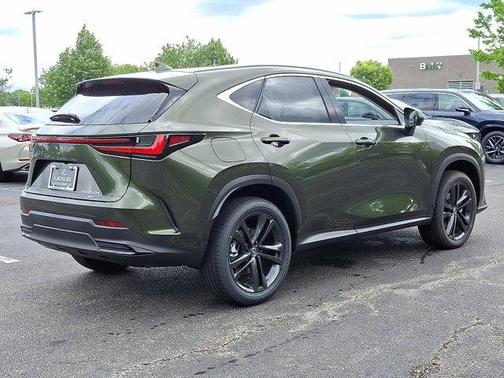 2025 Lexus NX 450h+ Luxury