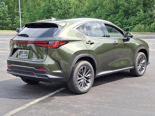 2025 Lexus NX 350h Luxury