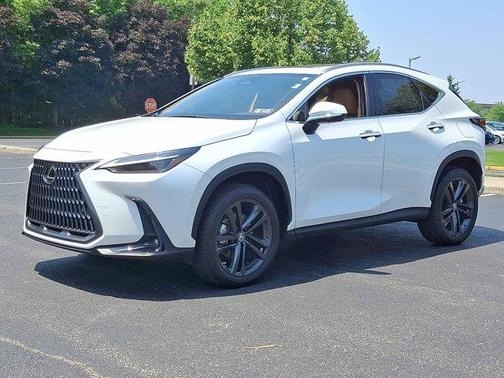 2022 Lexus NX 450h+ Luxury