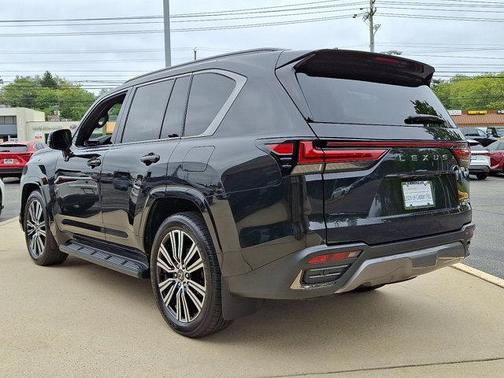 2024 Lexus LX 600 Luxury