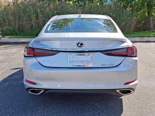 2021 Lexus ES 350 Base
