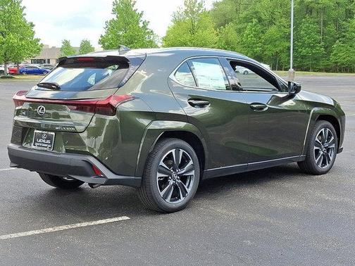 2025 Lexus UX 300h Premium