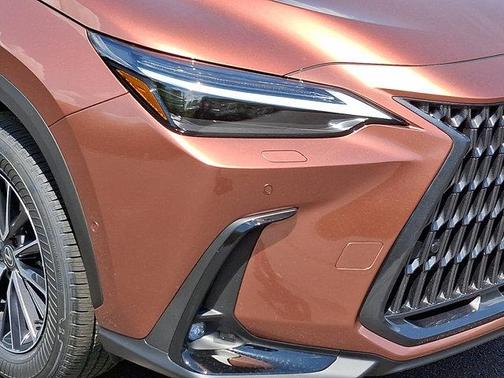 2025 Lexus NX 350h Luxury