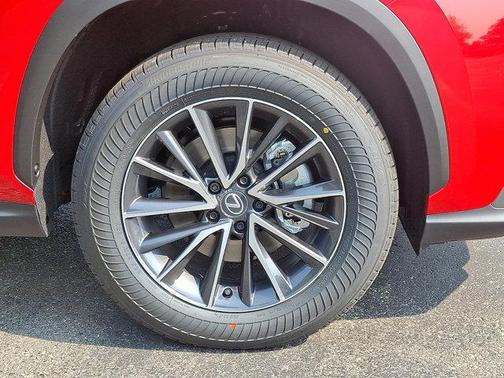 2025 Lexus NX 350h Premium