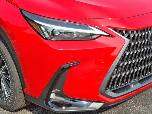 2025 Lexus NX 350h Premium