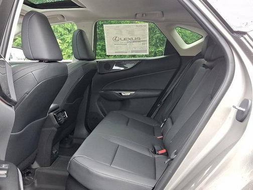 2025 Lexus NX 350h Premium