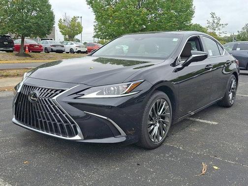 2025 Lexus ES 300h Luxury