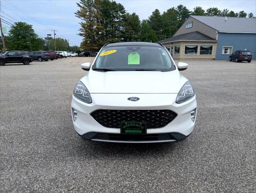 2022 Ford Escape Titanium