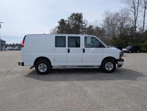 2022 GMC Savana 2500 Work Van
