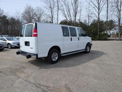 2022 GMC Savana 2500 Work Van