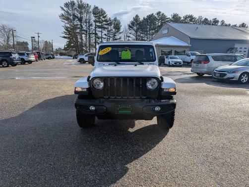 2023 Jeep Gladiator Willys 4x4