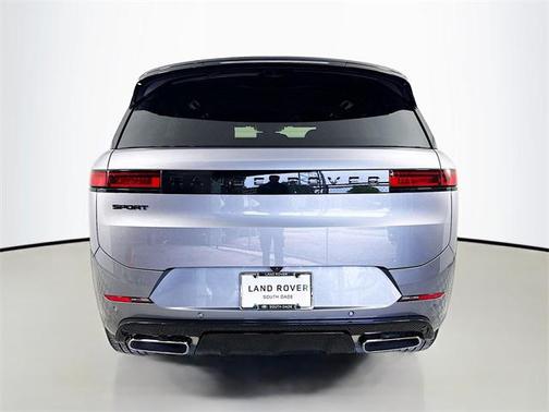 2025 Land Rover Range Rover Sport SE