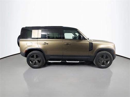 2020 Land Rover Defender 110 SE