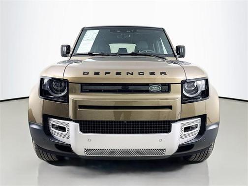 2025 Land Rover Defender 110 P400 S