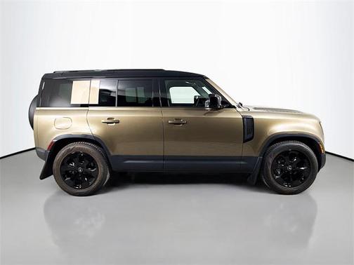 2025 Land Rover Defender 110 P400 S