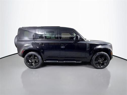 2025 Land Rover Defender 110 P400 X-Dynamic SE