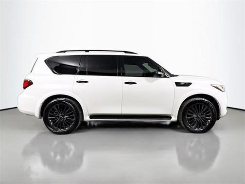2024 INFINITI QX80 SENSORY AWD