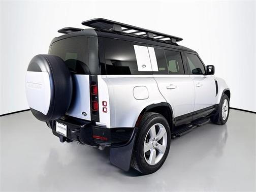 2023 Land Rover Defender 110 X-Dynamic SE
