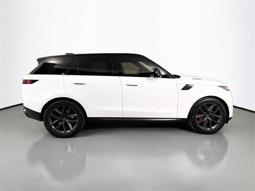 2024 Land Rover Range Rover Sport SE