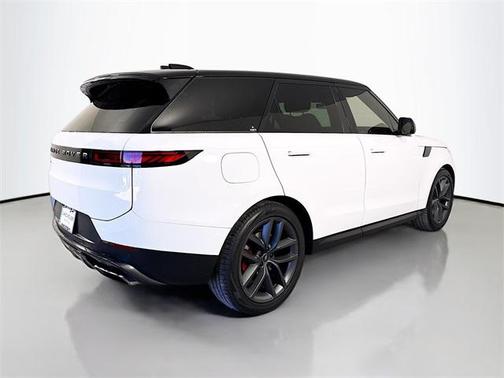 2024 Land Rover Range Rover Sport SE