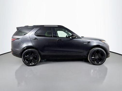 2026 Land Rover Discovery Dynamic SE