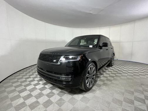 2025 Land Rover Range Rover P530 SE