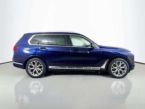 Tanzanite Blue II Metallic 2023 BMW X7 xDrive40i