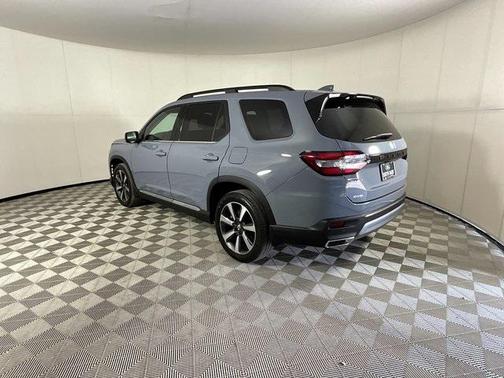 2023 Honda Pilot AWD Elite