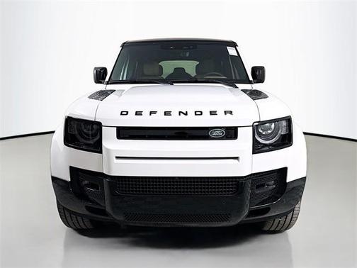 2025 Land Rover Defender 110 V8