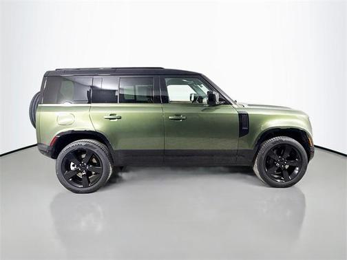 2026 Land Rover Defender P400 X-Dynamic SE