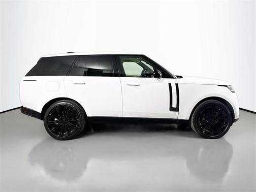 2026 Land Rover Range Rover P400 SE