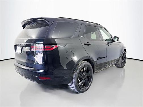 2026 Land Rover Discovery Dynamic SE