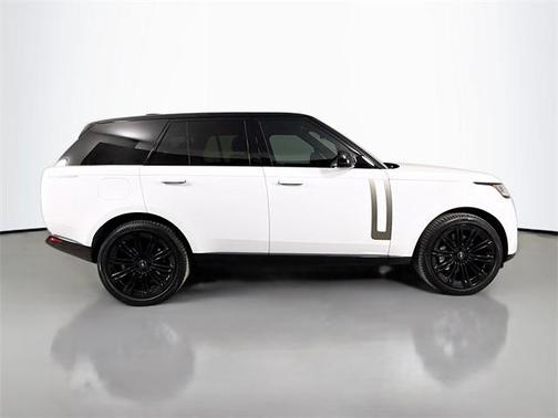 2023 Land Rover Range Rover P530 SE