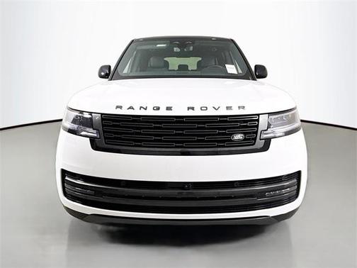 2025 Land Rover Range Rover P400 SE 7 Seat