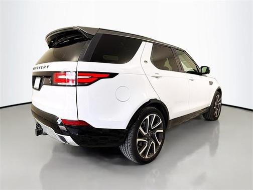 2017 Land Rover Discovery HSE LUXURY