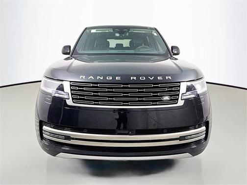 2025 Land Rover Range Rover P400 SE 7 Seat