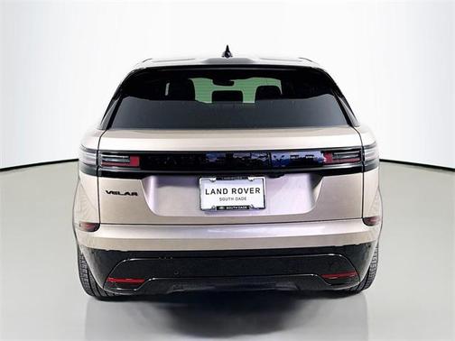 2026 Land Rover Range Rover Velar P250 SE R-Dynamic