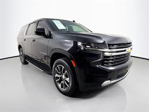 2023 Chevrolet Suburban LT